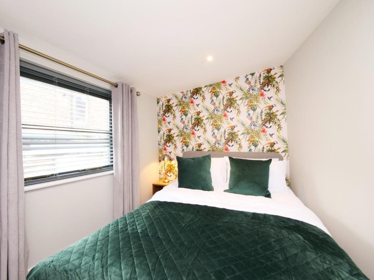 The Holgate Snug Apartment Йорк Екстериор снимка